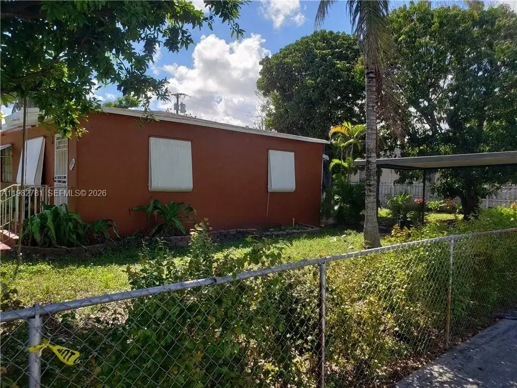 11970 NW 10th Ave, North Miami FL 33168 photo 3