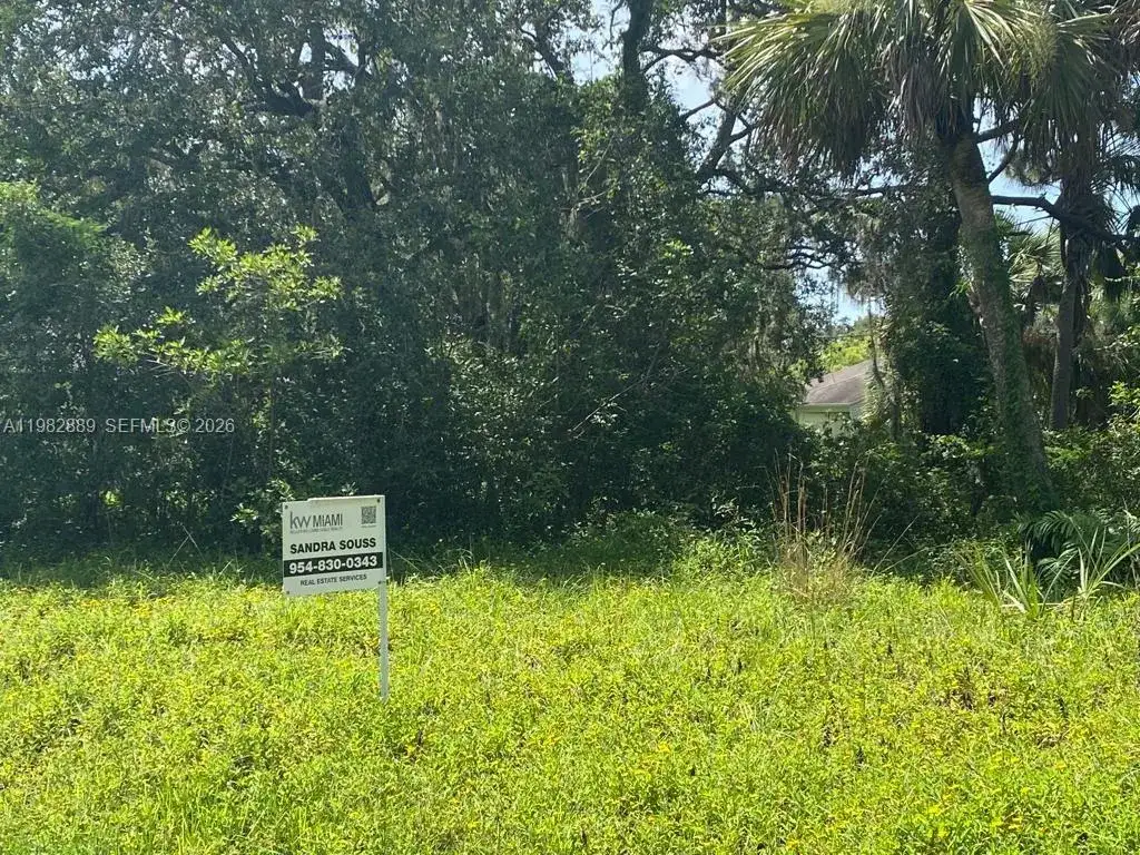 7901 Fort Walton Ave, Fort Pierce FL 34951 photo 2