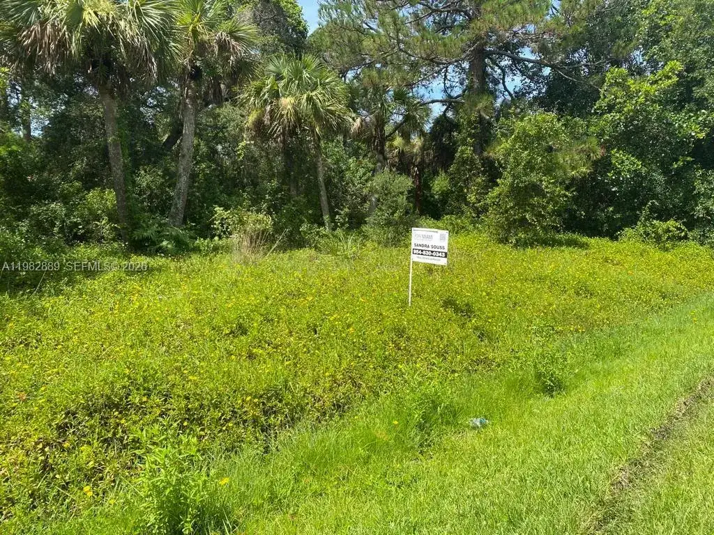 7901 Fort Walton Ave, Fort Pierce FL 34951 photo 3