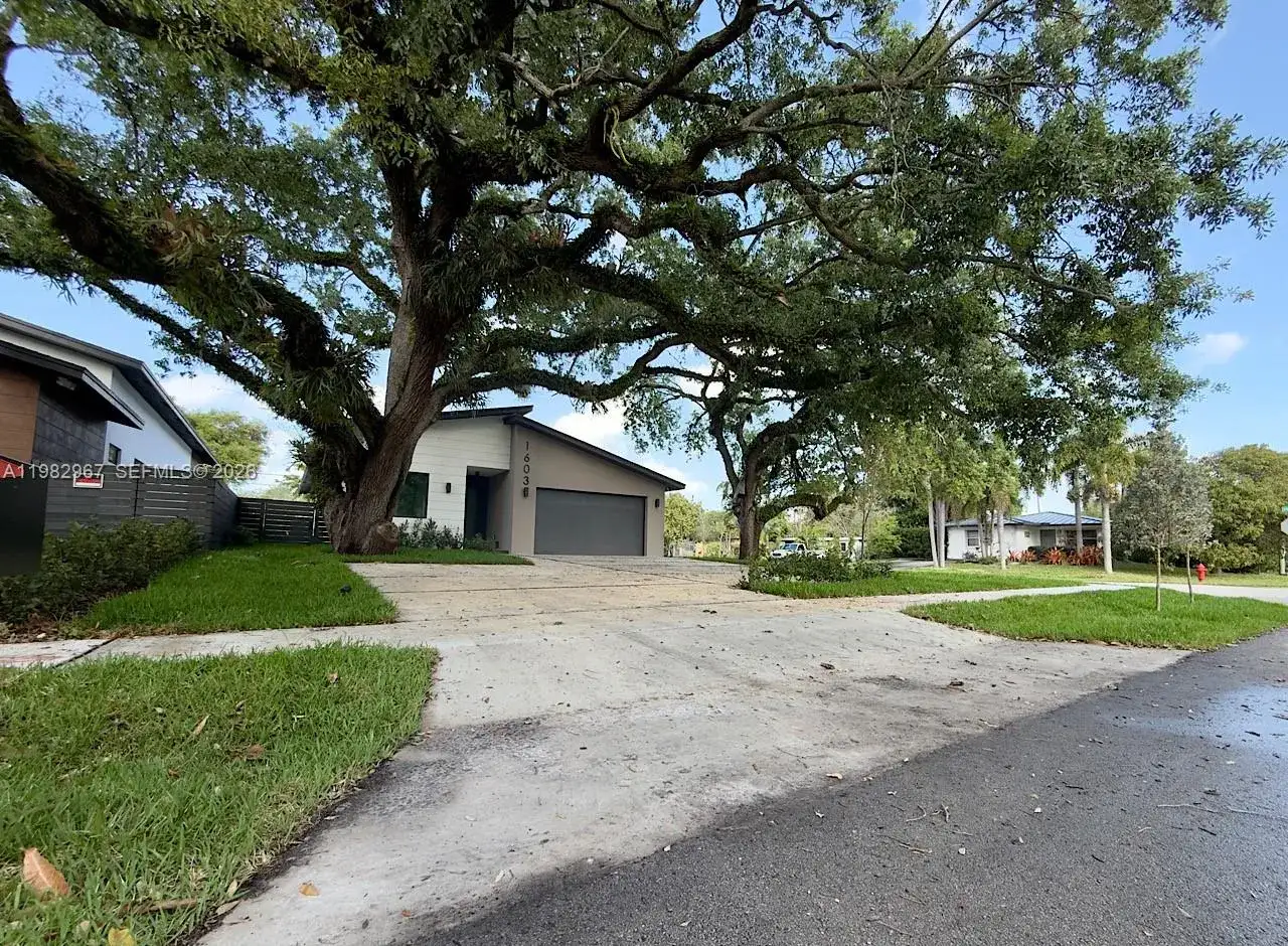 1603 SW 30th Ave, Fort Lauderdale FL 33312 photo 4