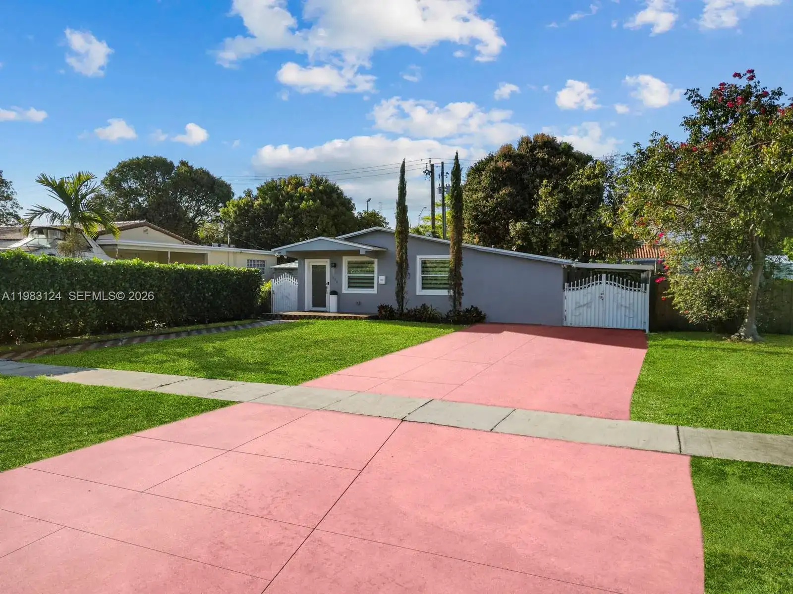 120 W 50th St, Hialeah FL 33012 photo 2