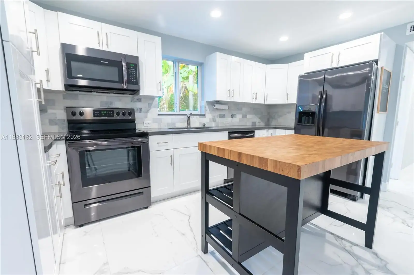 11 Judy Pl, Key Largo FL 33037 photo 3