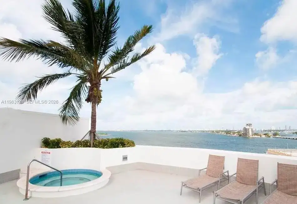 1750 N Bayshore Dr # 1104, Miami FL 33132 photo 5