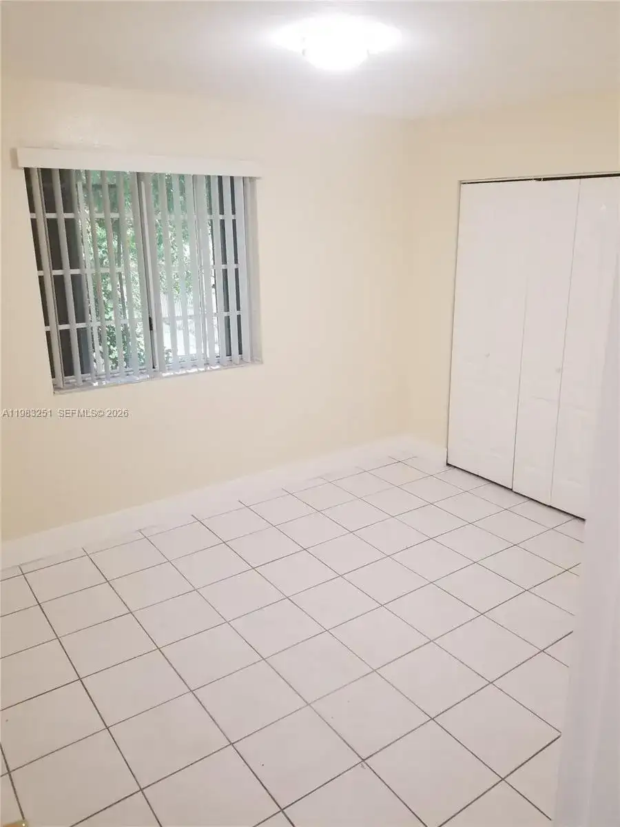 170 NE 142nd St # 3, Miami FL 33161 photo 2
