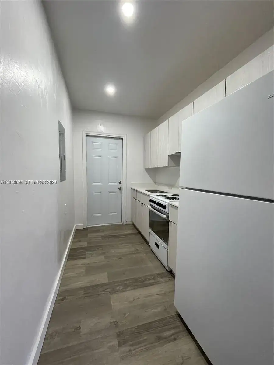 7600 Dickens Ave # 3, Miami Beach FL 33141 photo 5