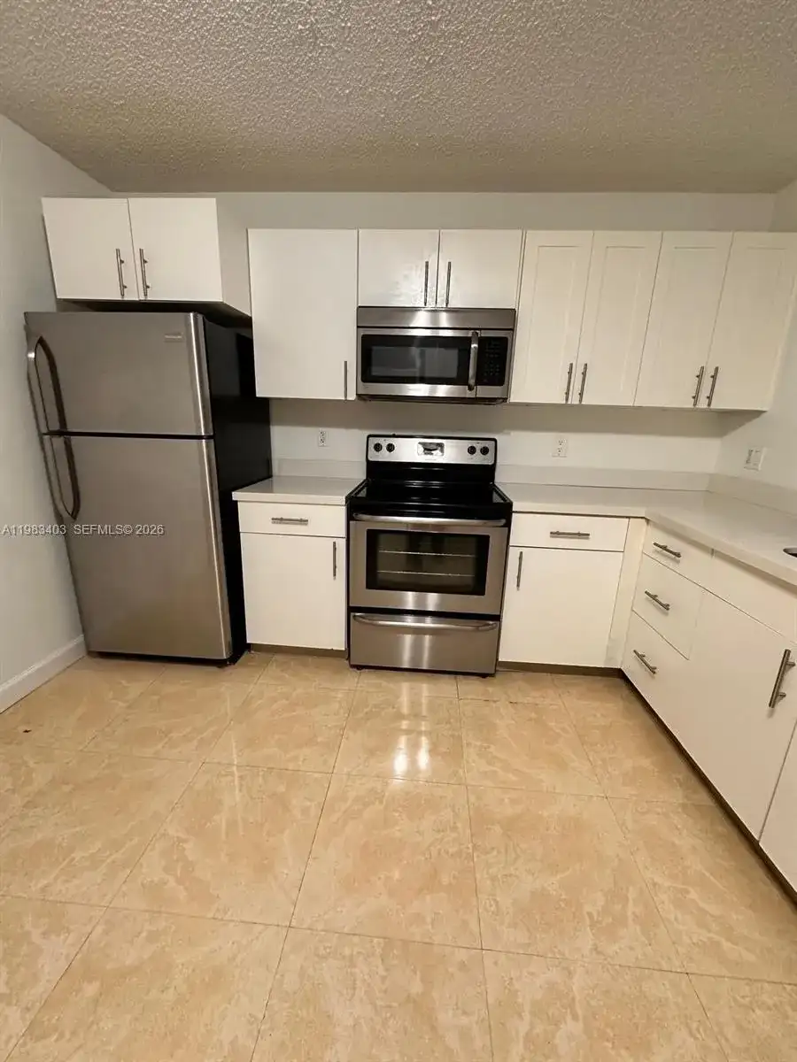 10161 W SUNRISE # 104, Plantation FL 33322 photo 4