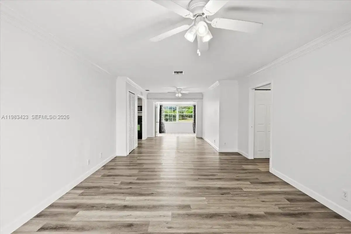 7371 SW 1st St, Margate FL 33068 photo 4
