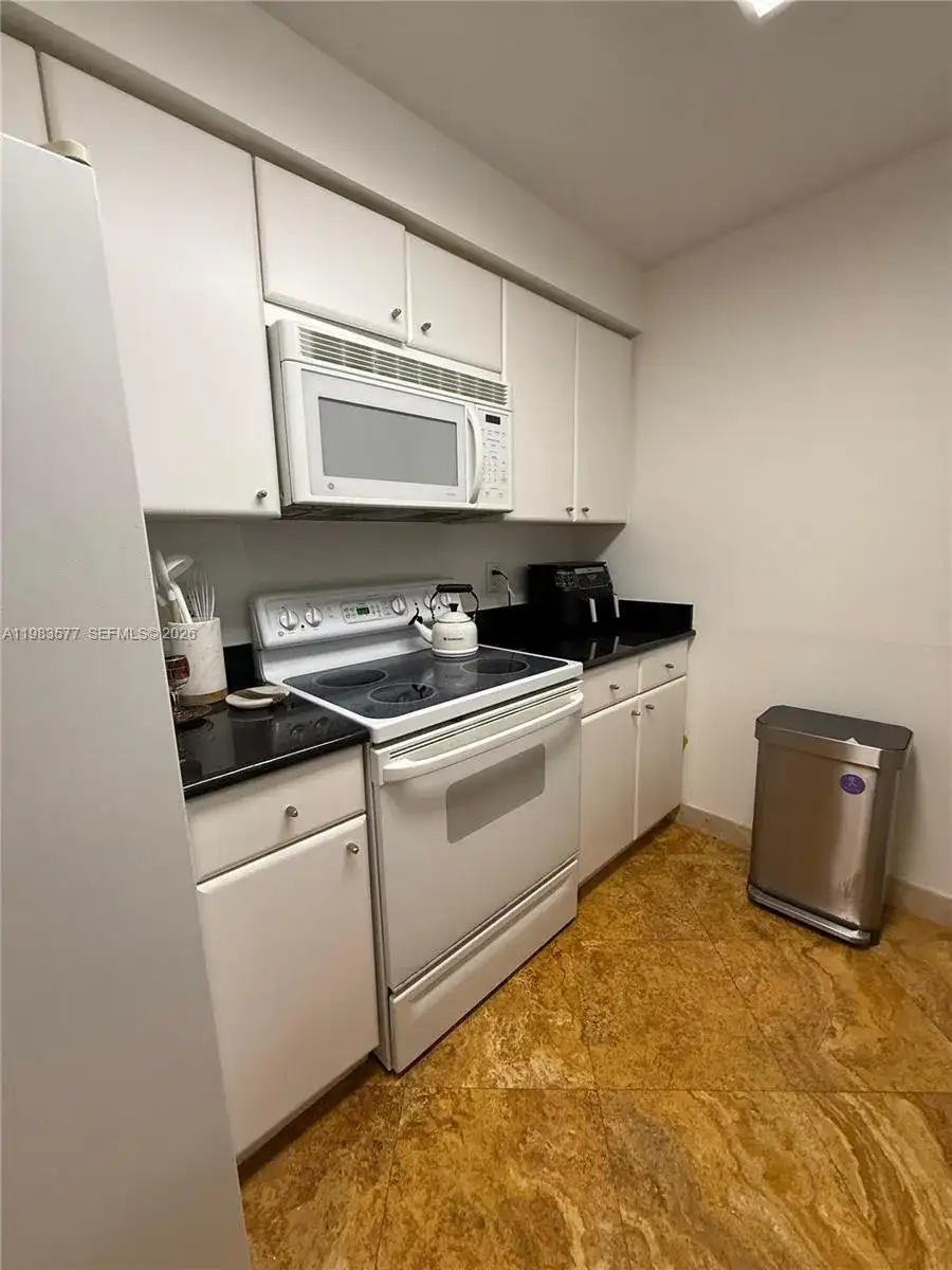 2475 Brickell Ave # 2003, Miami FL 33129 photo 4