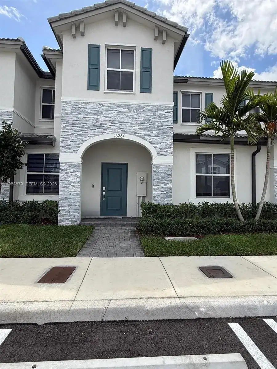 16284 SW 292nd St, Homestead FL 33033 photo 2