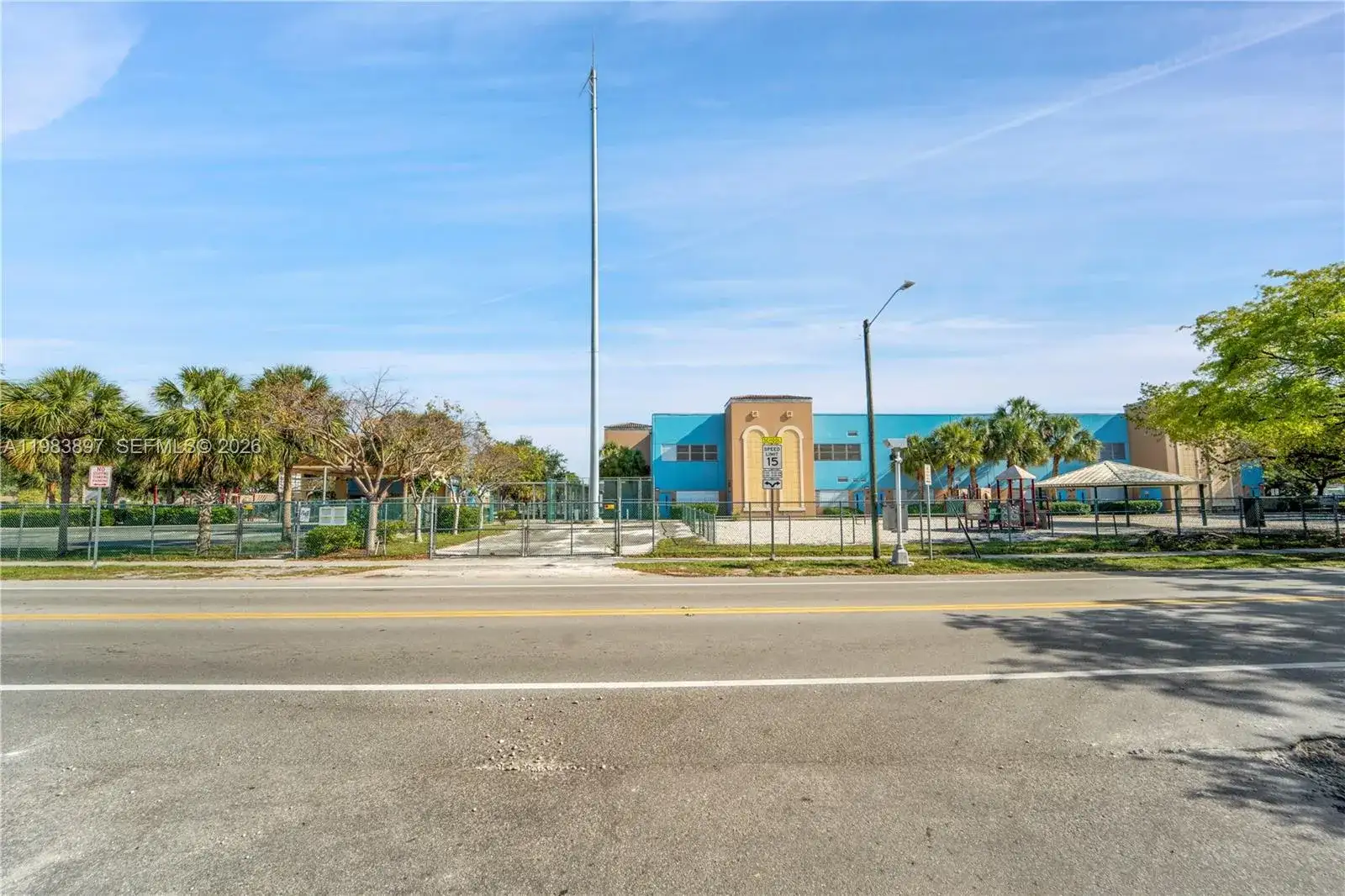 919 Hillcrest Dr # 210, Hollywood FL 33021 photo 2