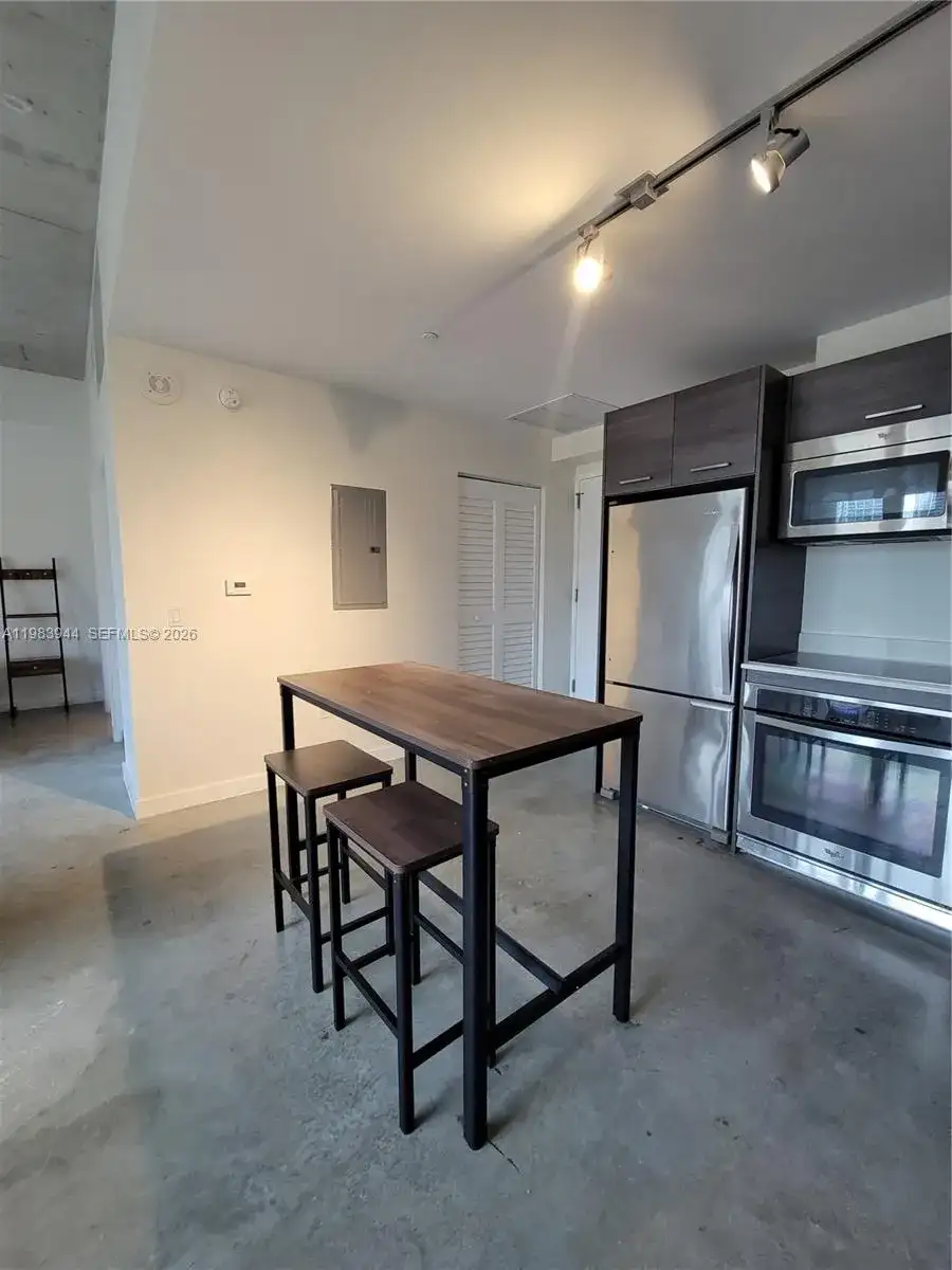 151 SE 1st St # 1507, Miami FL 33131 photo 5