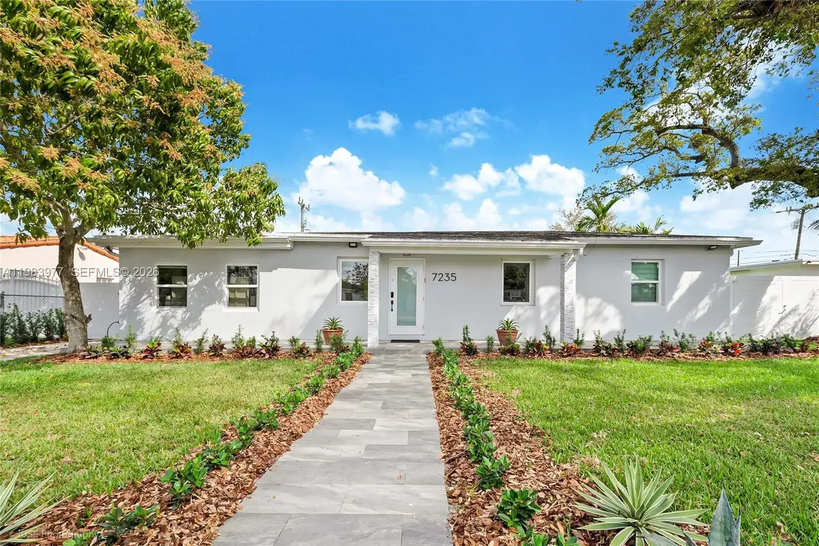 7235 SW 39th St, Miami FL 33155 photo 3
