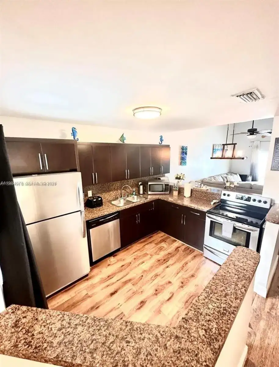 2431 SW 58th Mnr # 2, Dania Beach FL 33312 photo 2