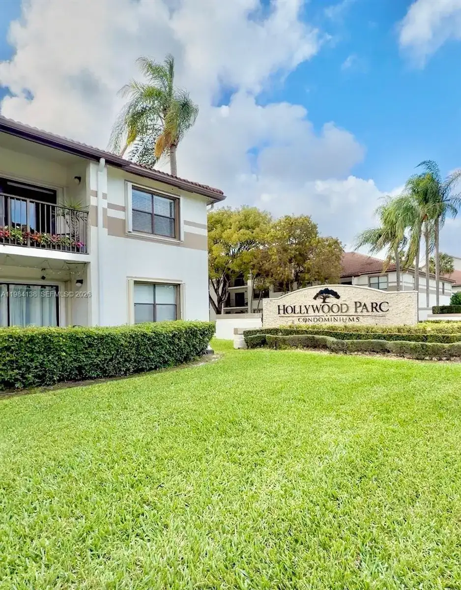 650 S Park Rd # 5, Hollywood FL 33021 photo 2