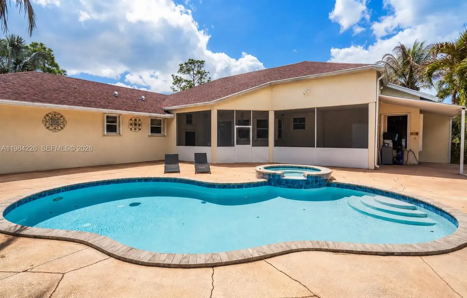5026 Coconut Blvd, Palm Beach FL 33411 photo 2