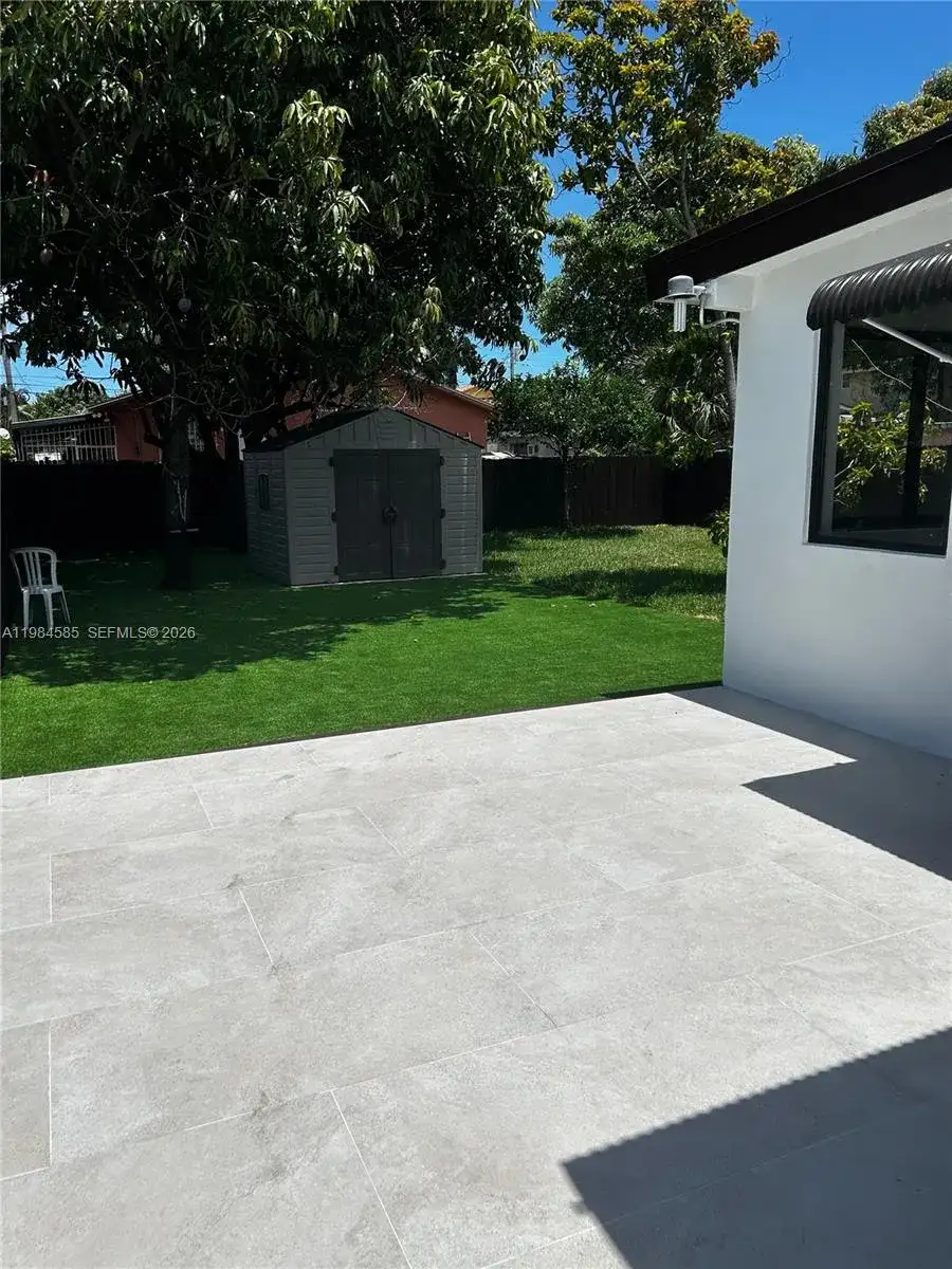 801 NW 35th Ave # 1, Miami FL 33125 photo 4