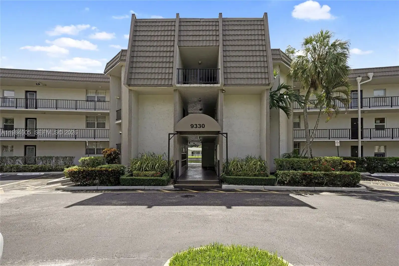 9330 Lime Bay Blvd # 209, Tamarac FL 33321 photo 2