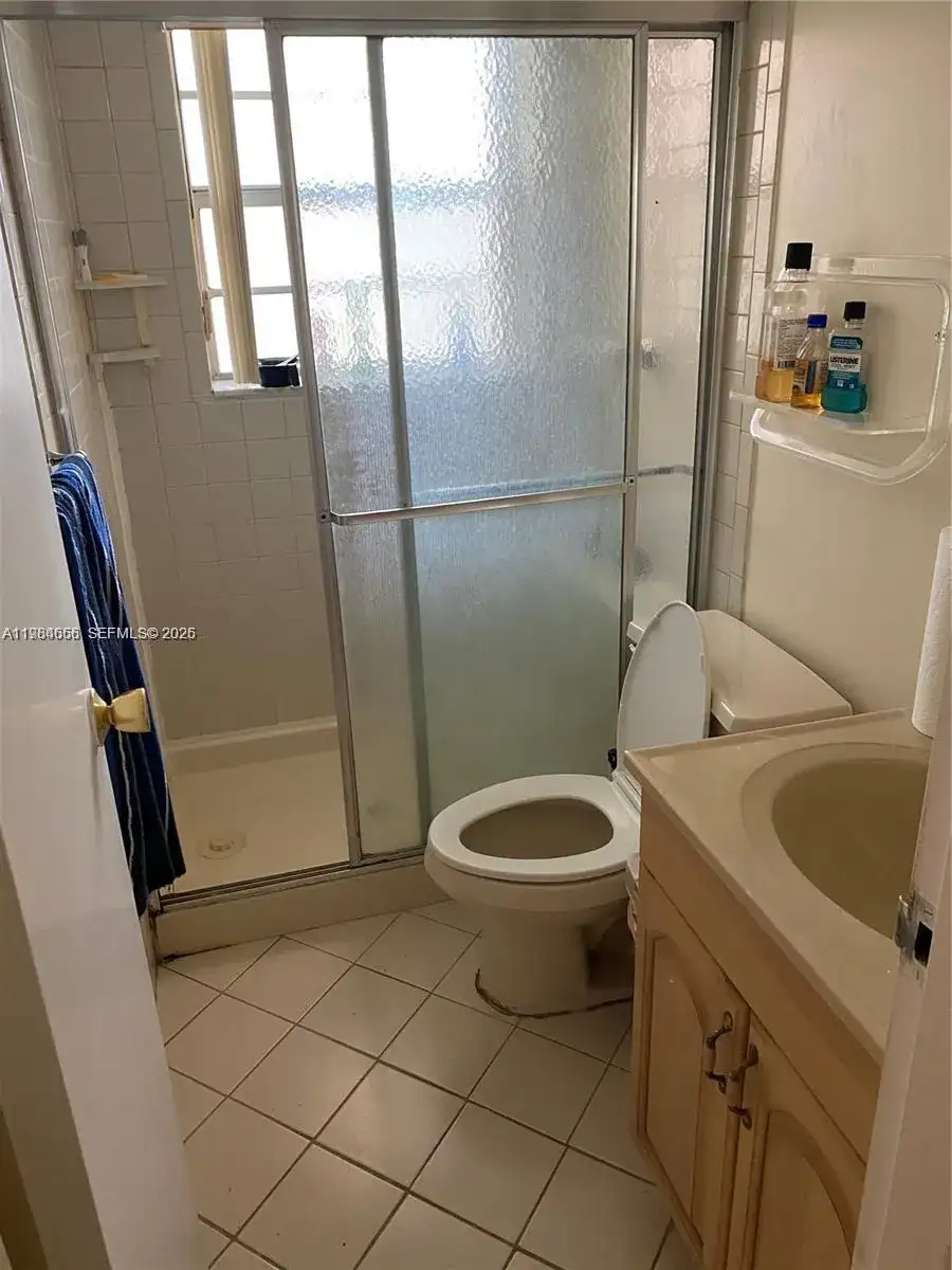 1035 Country Club Dr # 104, Margate FL 33063 photo 4