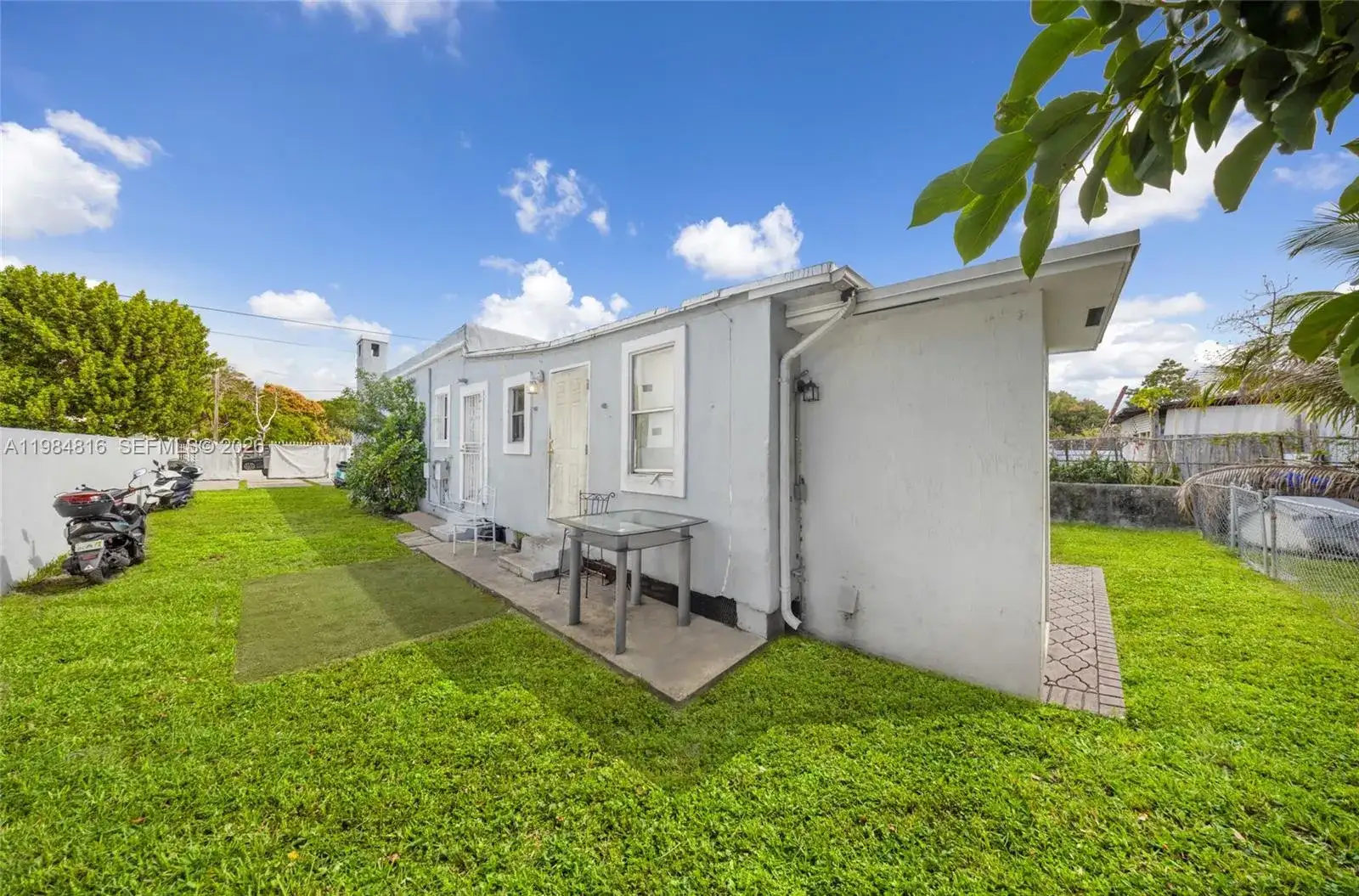 844 NW 29th St, Miami FL 33127 photo 5