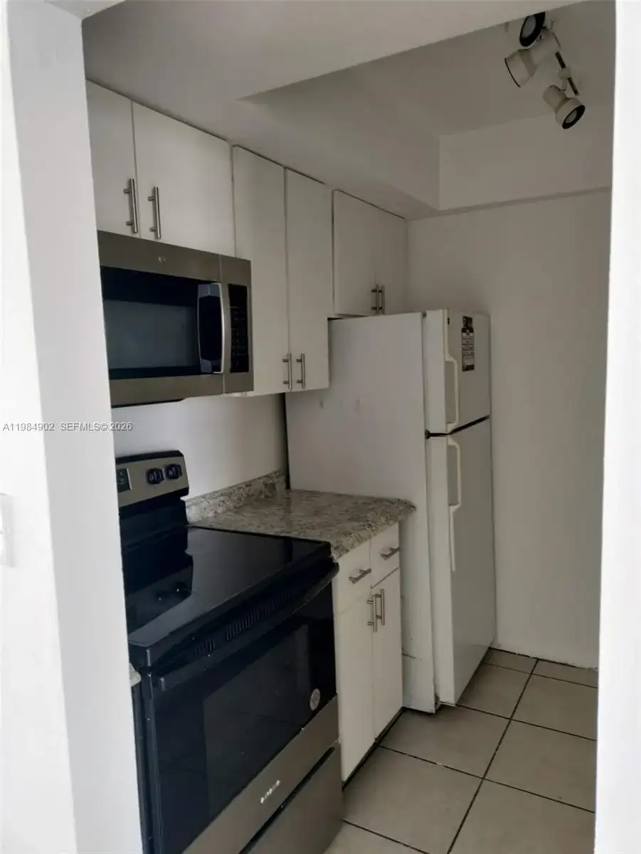 7340 SW 82nd St # C205, Miami FL 33143 photo 5
