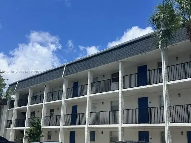 5100 SW 64th Ave # 202, Davie FL 33314 photo 2