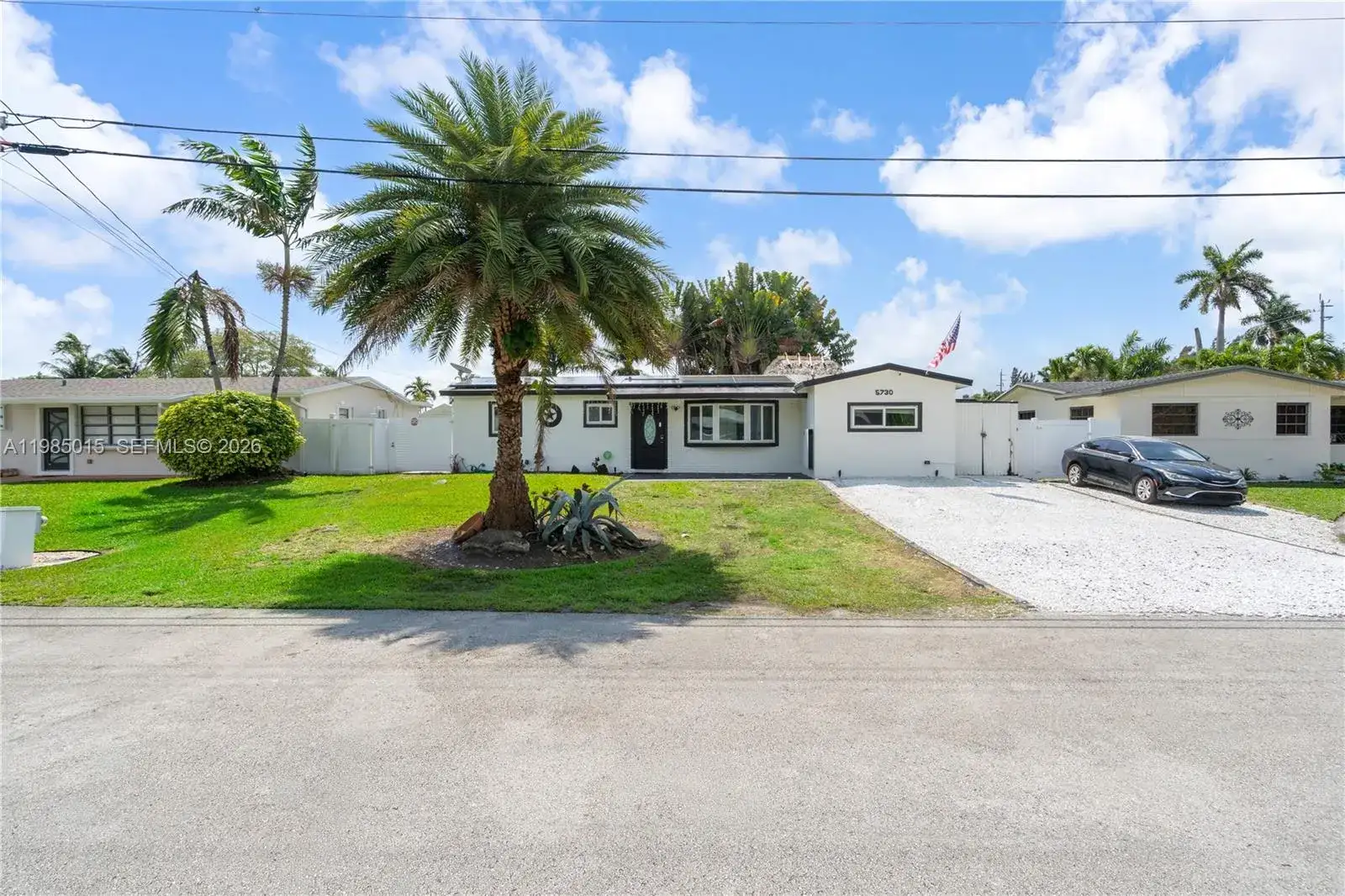 5730 SW 55th St, Davie FL 33314 photo 4
