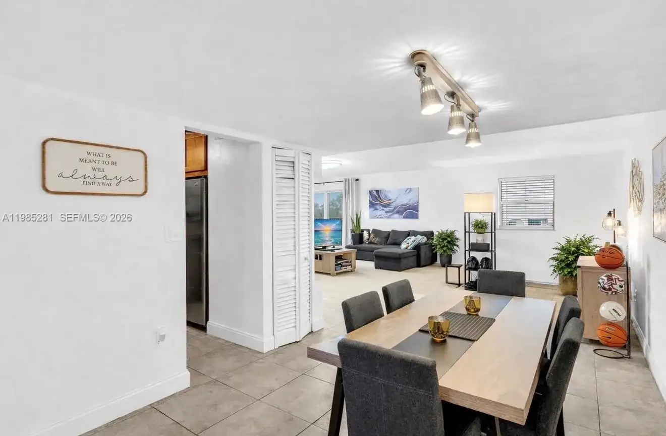 1236 Alton Rd # 304, Miami Beach FL 33139 photo 2
