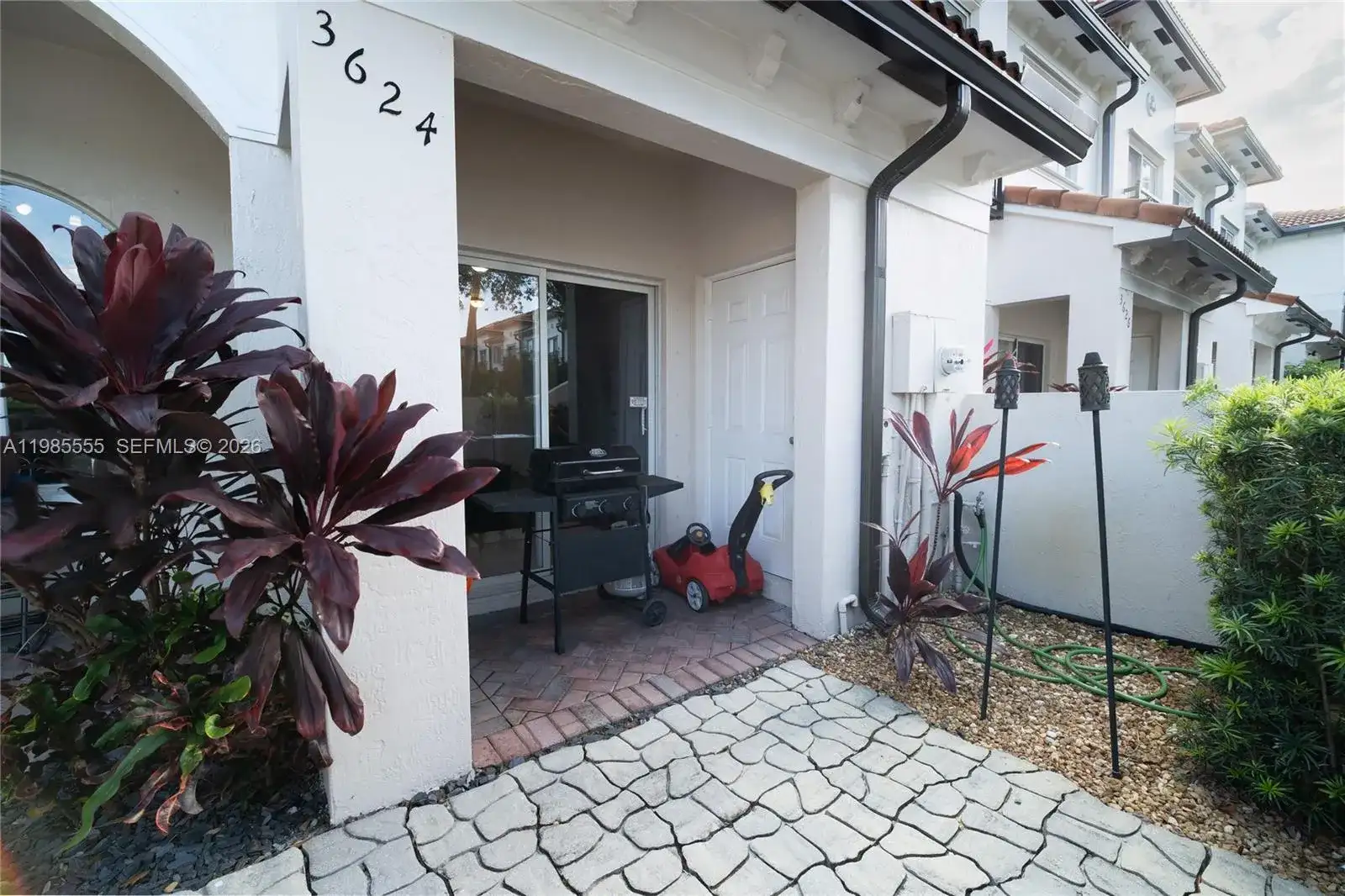 3624 NW 29th Pl, Lauderdale Lakes FL 33311 photo 5