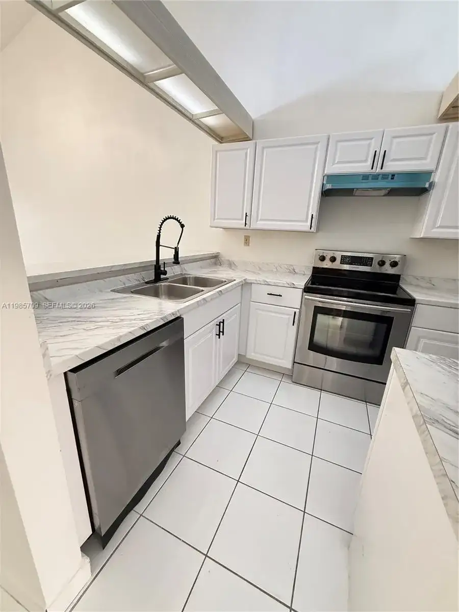12324 SW 148th Ter, Miami FL 33186 photo 5