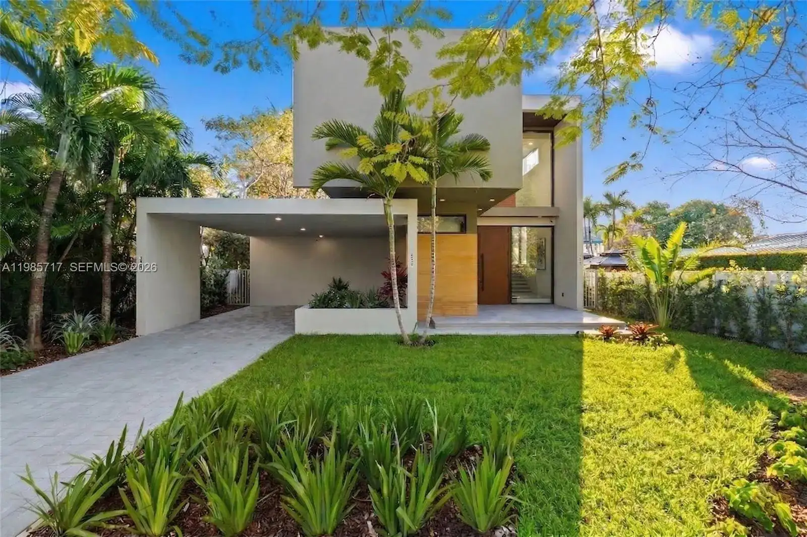 234 SW 22nd Rd, Miami FL 33129 photo 2