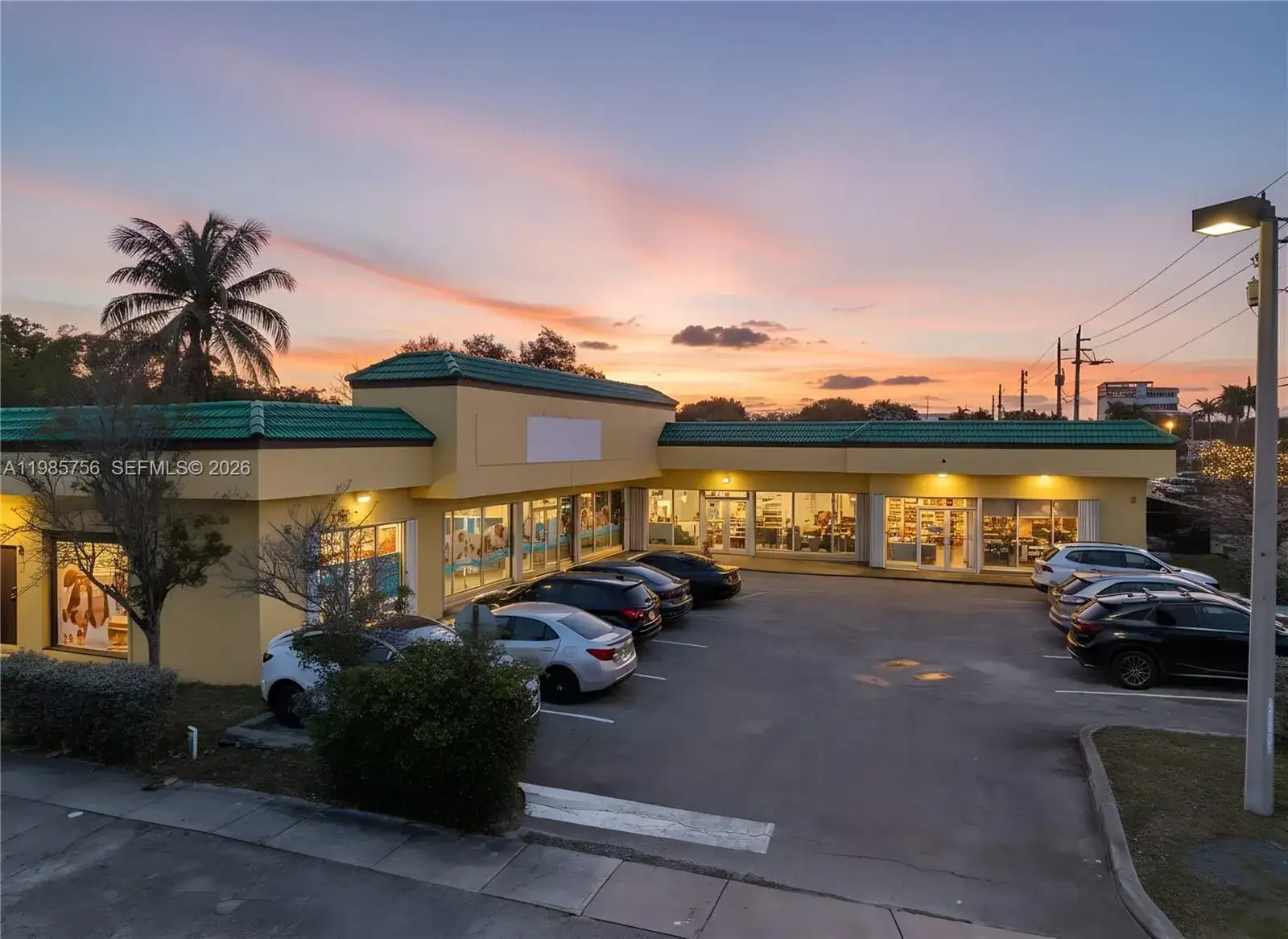 124 S Federal Hwy, Hallandale Beach FL 33009 photo 3