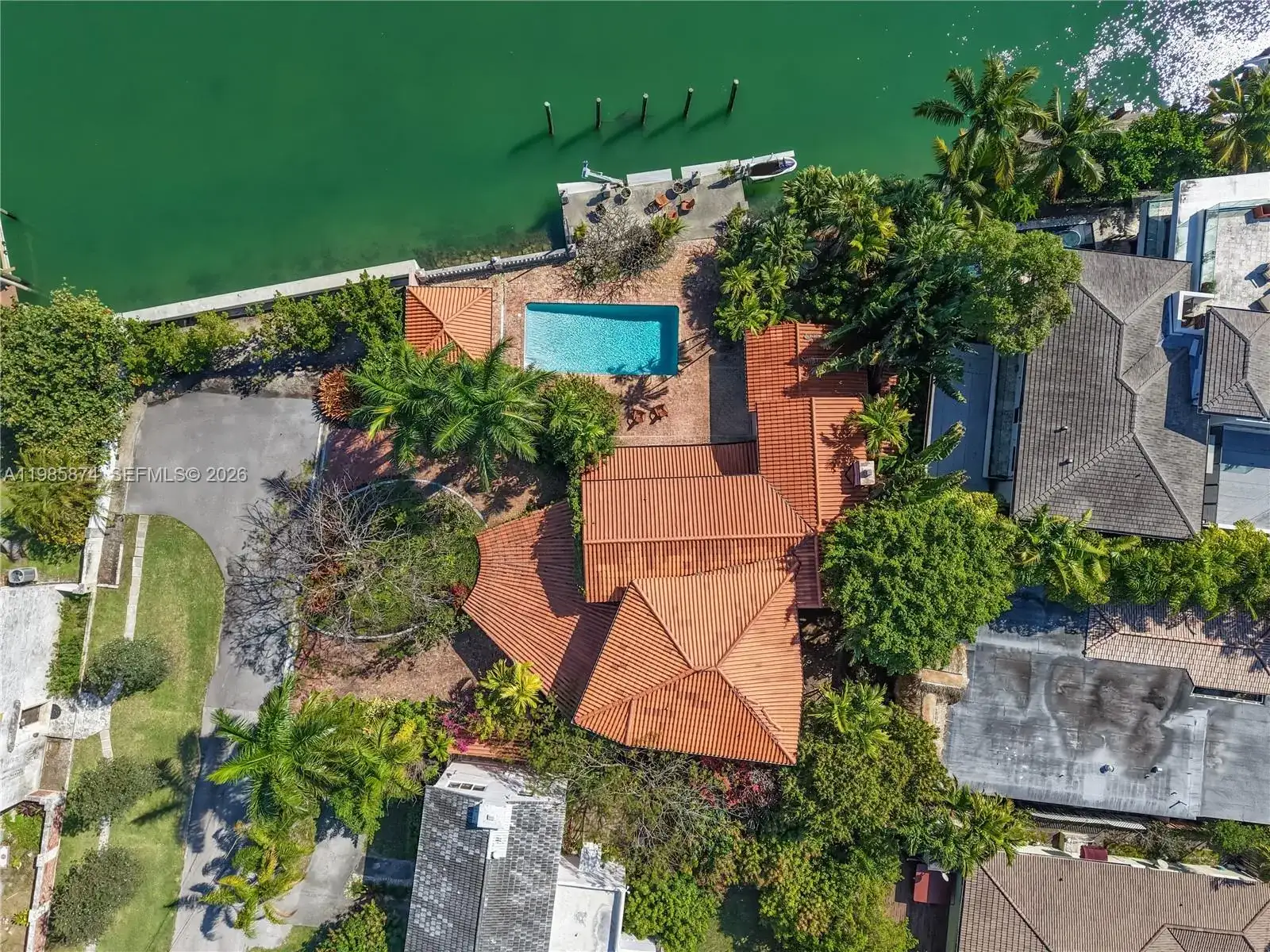 3310 Garden Ave, Miami Beach FL 33140 photo 2