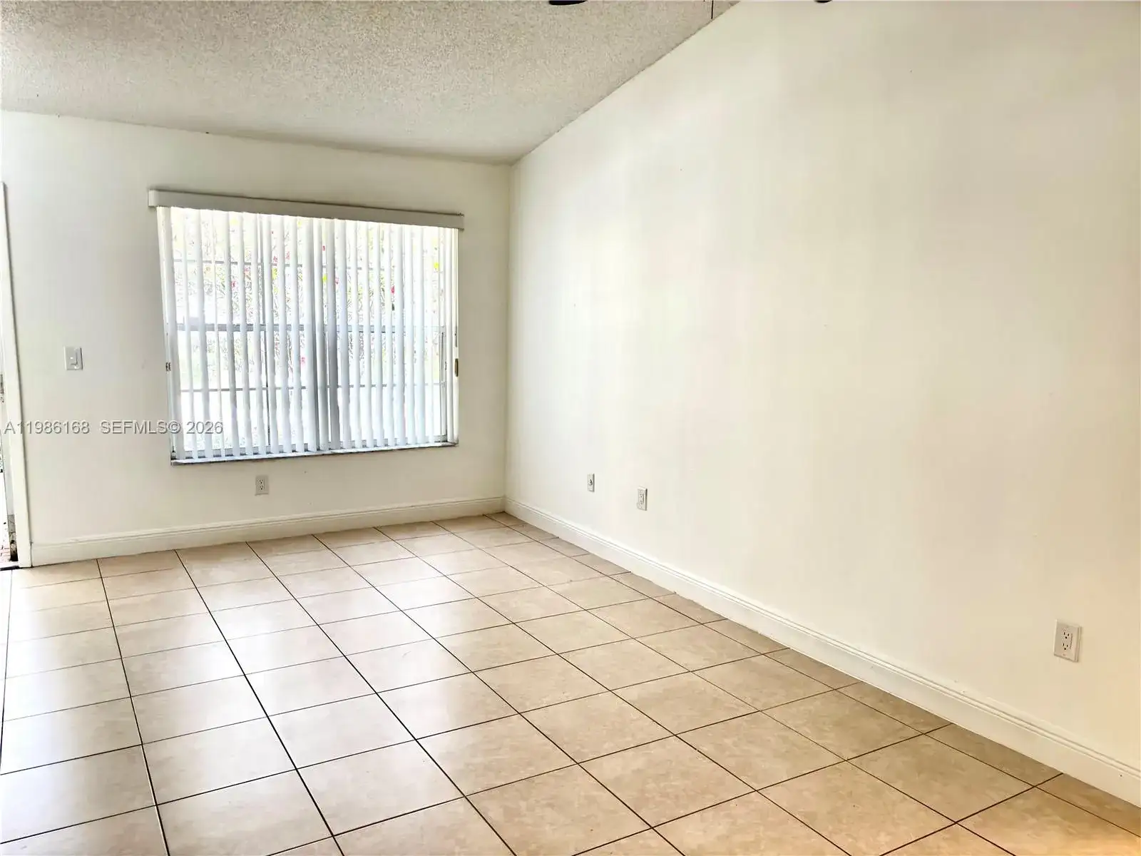 21567 SW 87th Ct, Cutler Bay FL 33189 photo 3