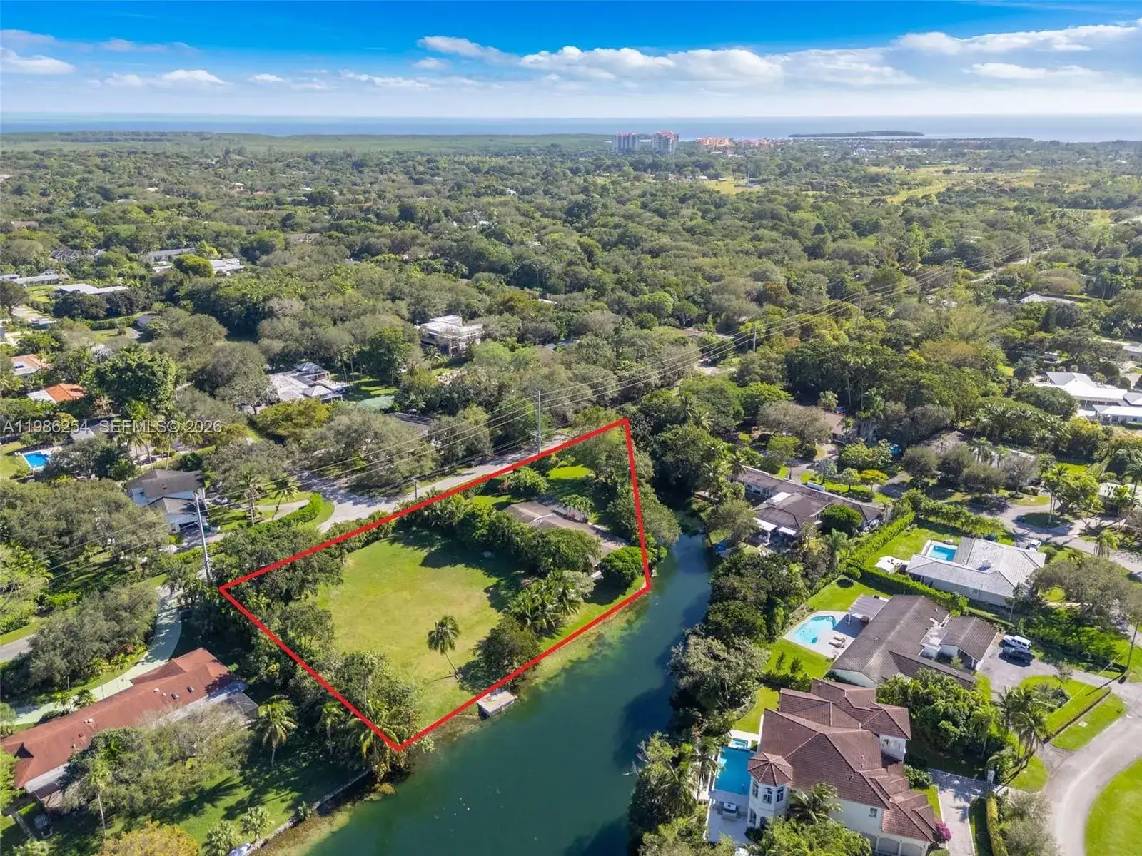12950 SW 67th Ave, Pinecrest FL 33156 photo 4