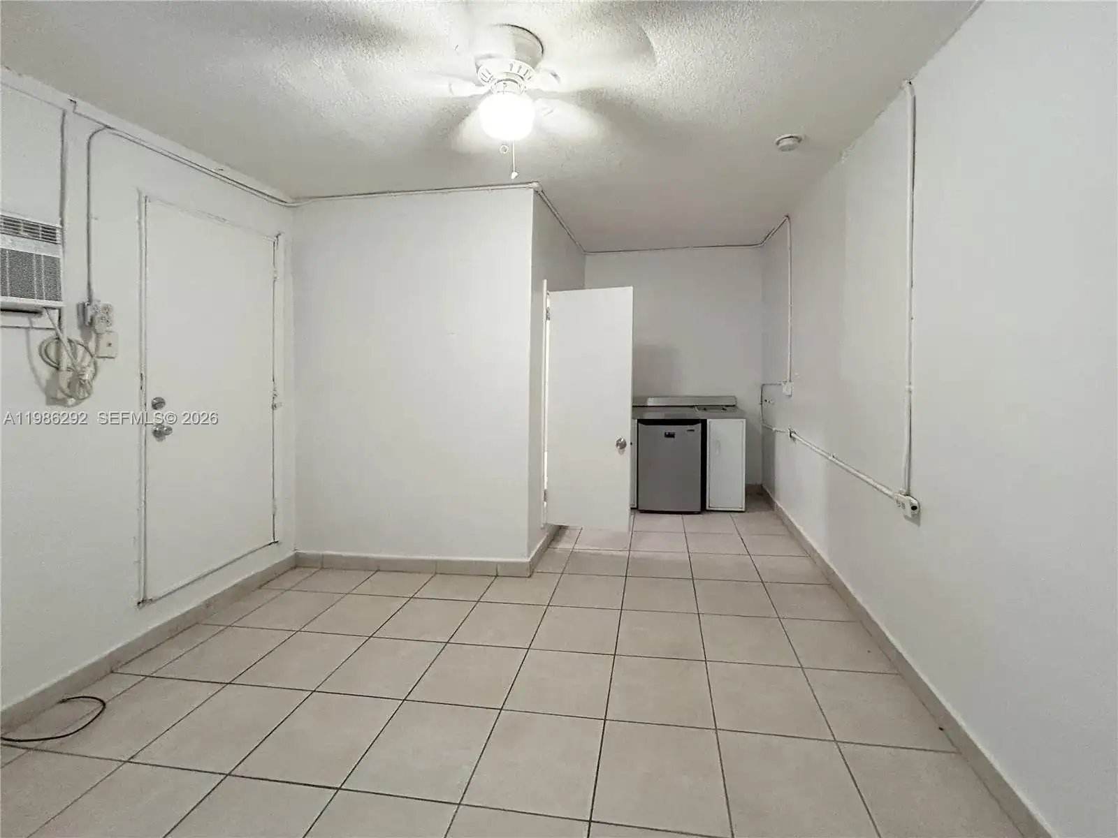 1079 NW 112th Ter # 2, Miami FL 33168 photo 3