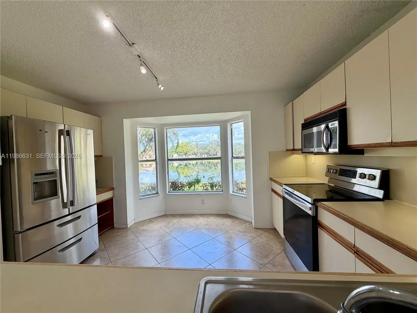 12619 NW 11th Pl, Sunrise FL 33323 photo 5