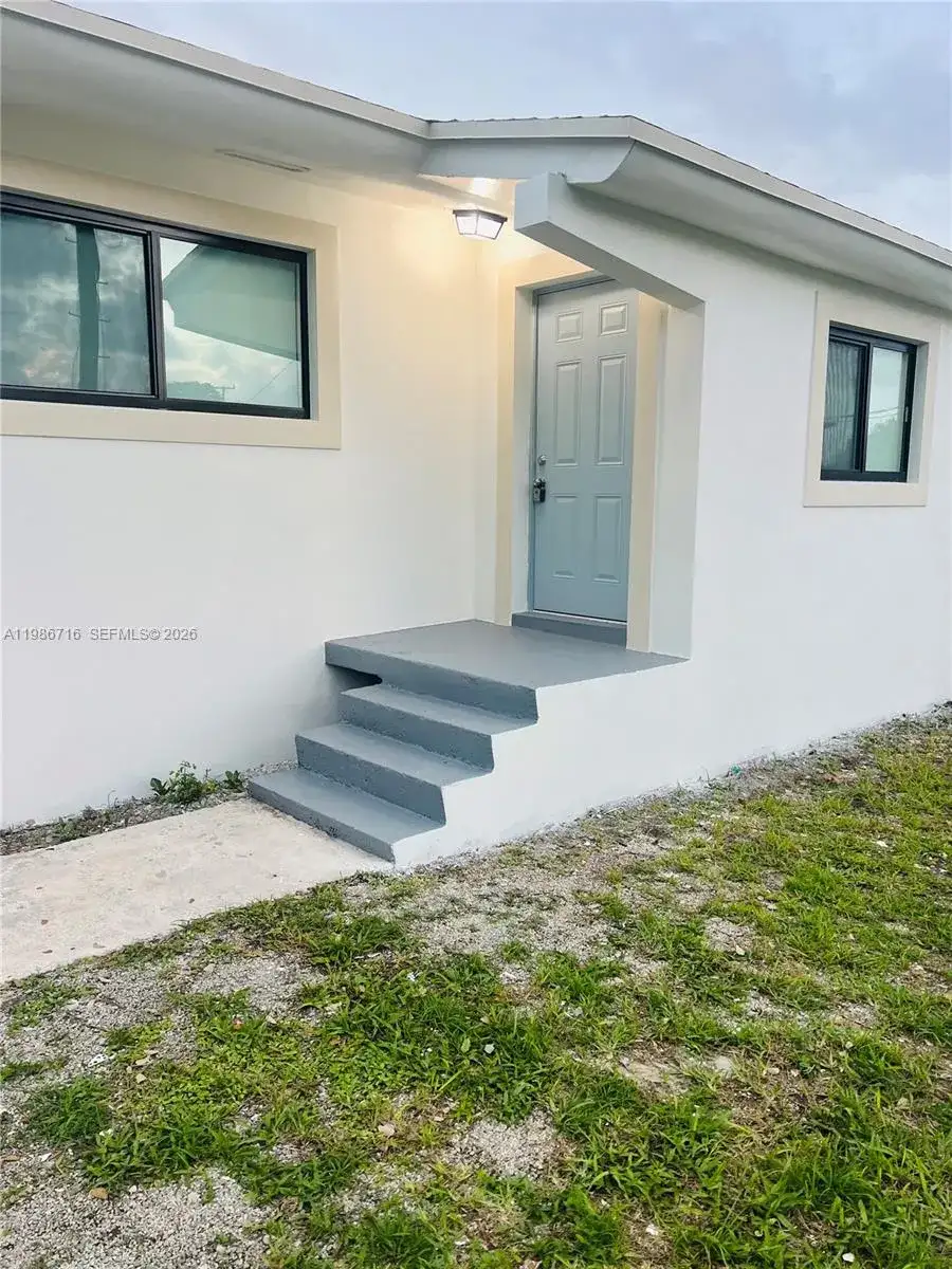 5601 NW 31st Ave # B, Miami FL 33142 photo 2
