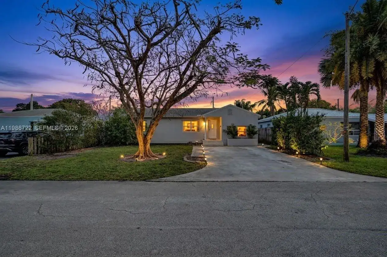 1508 Funston St, Hollywood FL 33020 photo 3