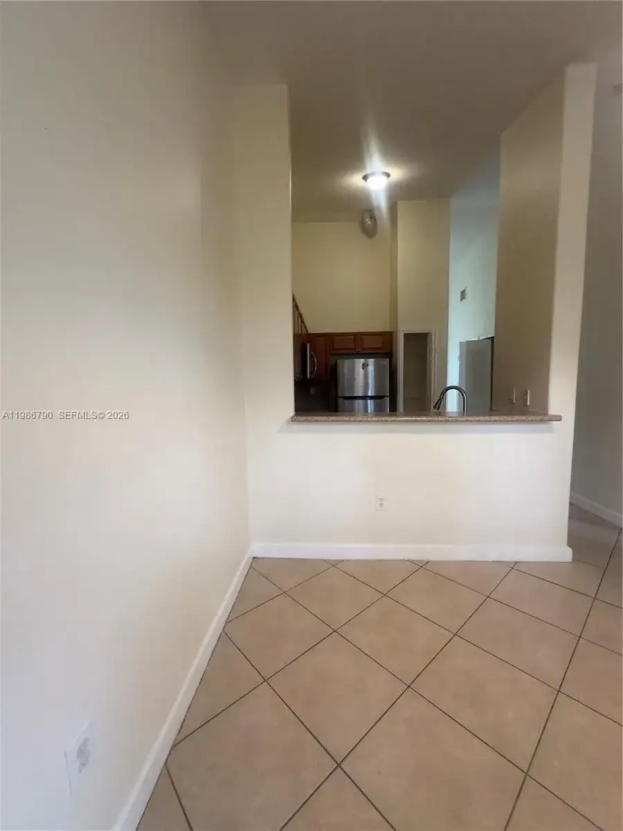 1662 SE 27th Dr # 209, Homestead FL 33035 photo 5