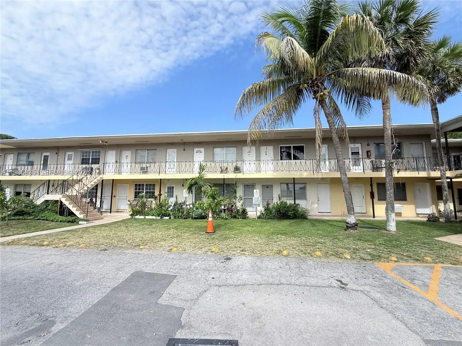 70 NW 77th St # 9, Miami FL 33150 photo 2