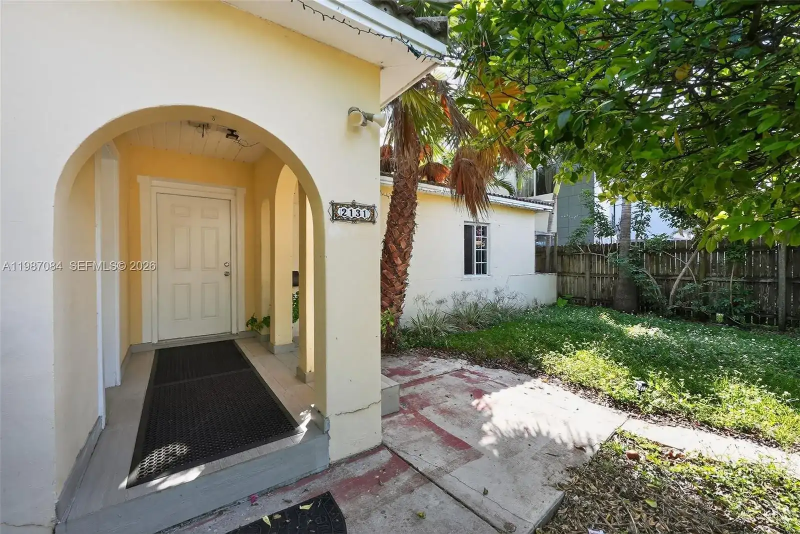 2131 Biarritz Dr, Miami Beach FL 33141 photo 3