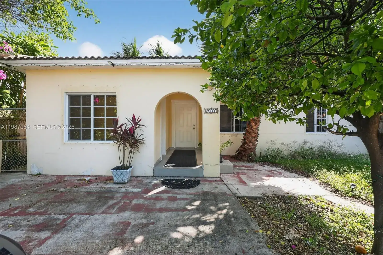 2131 Biarritz Dr, Miami Beach FL 33141 photo 5