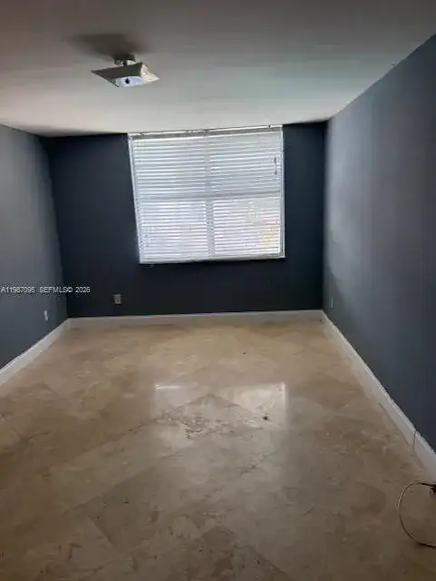 488 NW 165th St Rd # 408, Miami FL 33169 photo 5