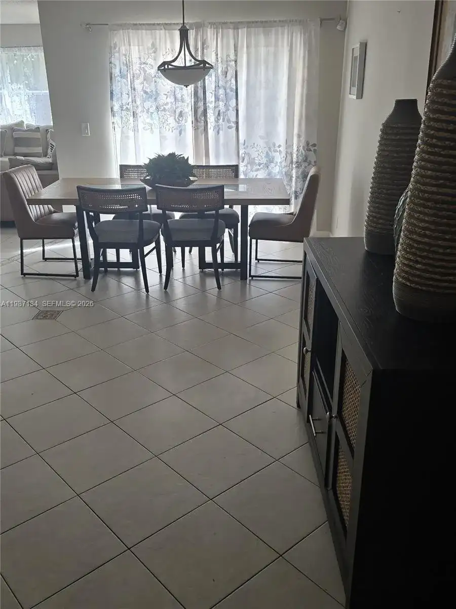 6690 NW 38th Dr, Lauderhill FL 33319 photo 2