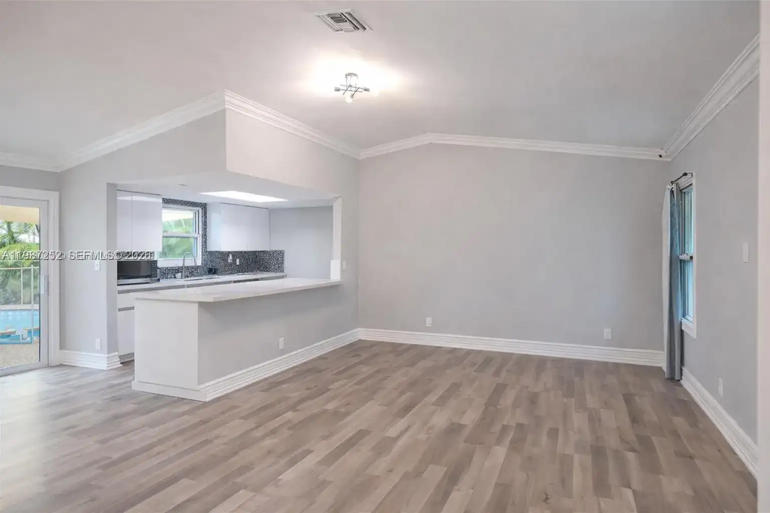4541 SW 28th Ter, Dania Beach FL 33312 photo 2