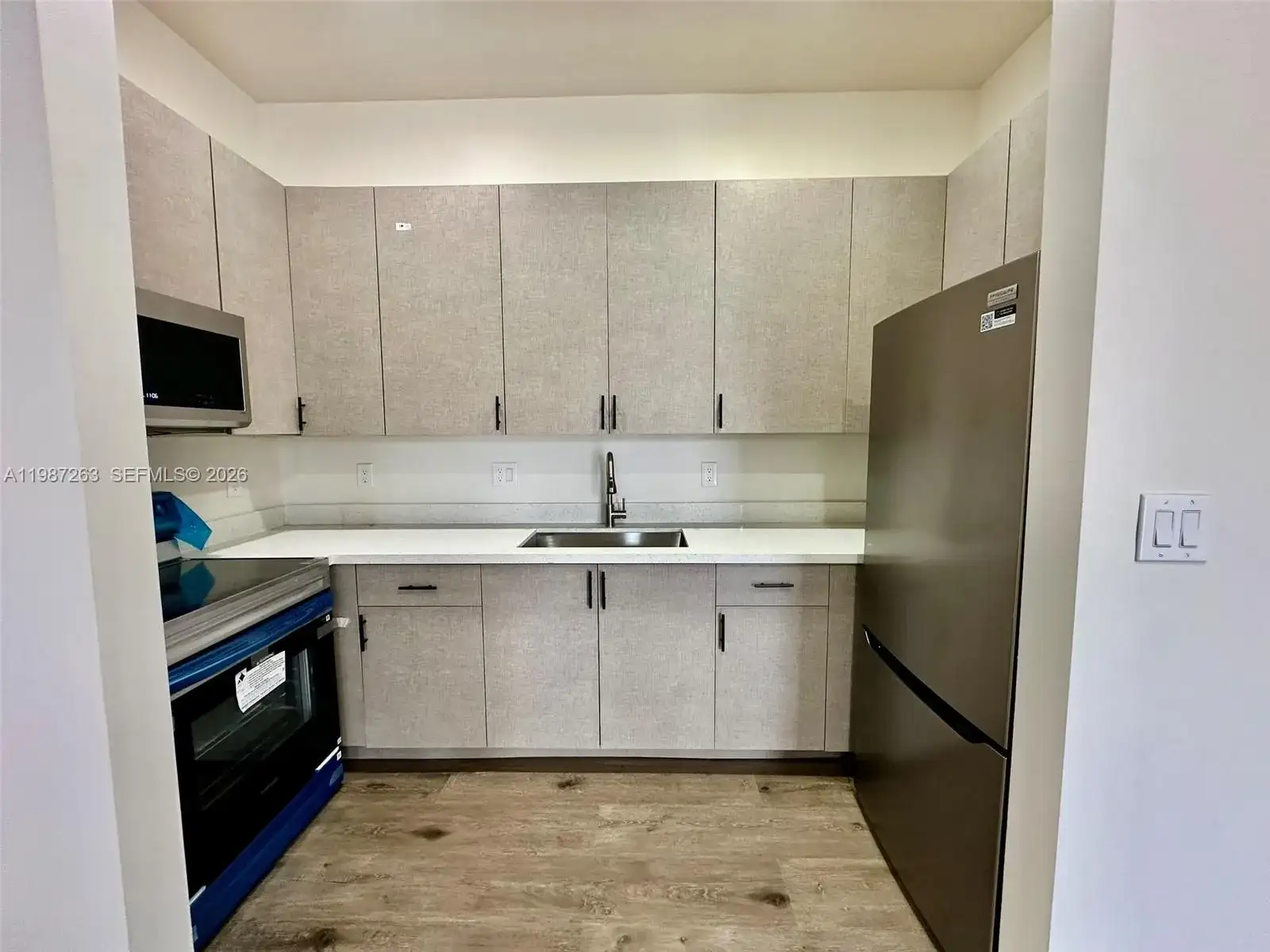 2377 NW 105th St # 1, Miami FL 33147 photo 4