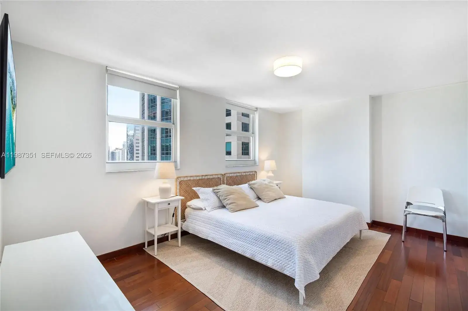 1200 Brickell Bay Dr # 2824, Miami FL 33131 photo 3