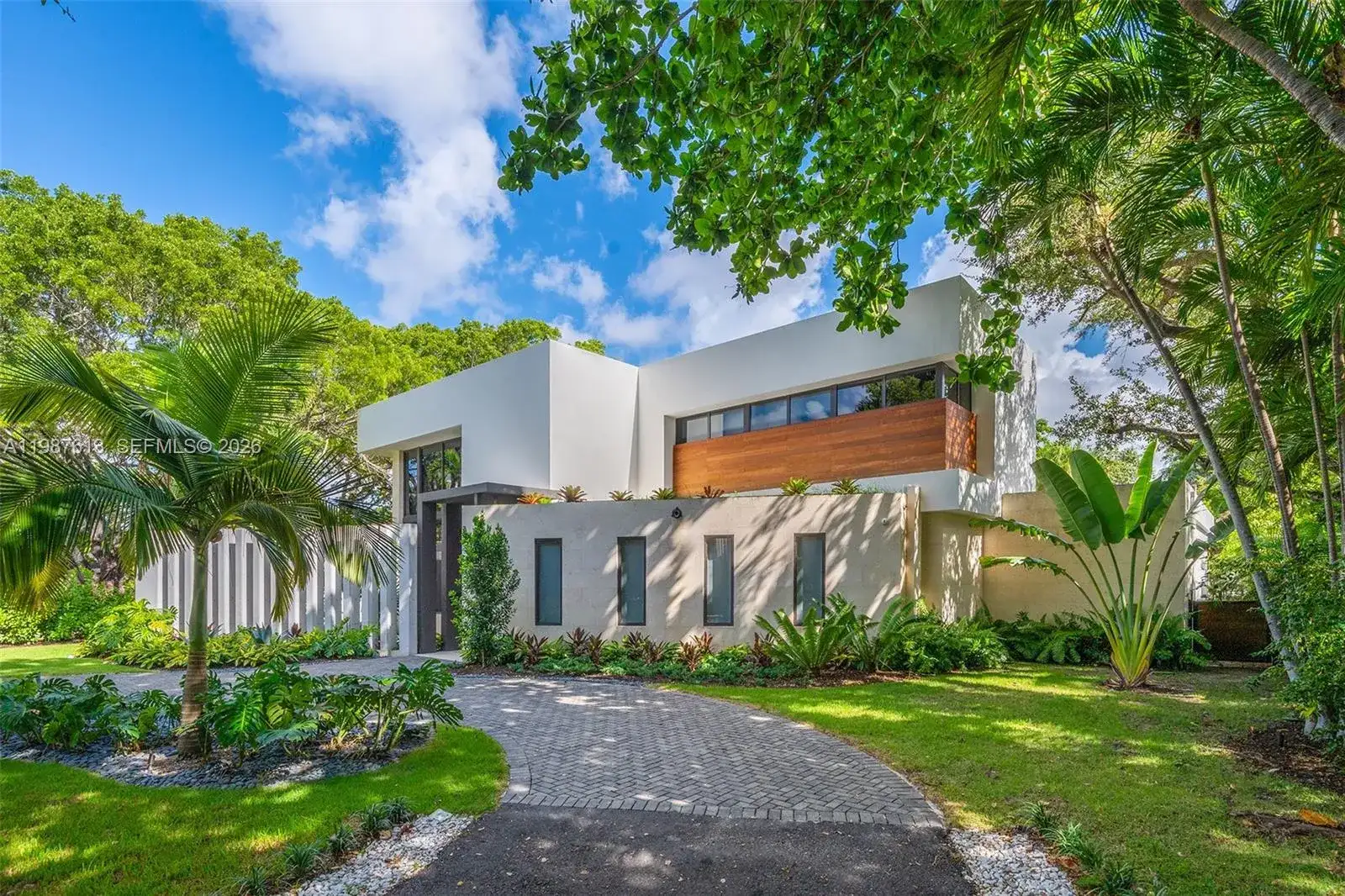 4041 S Le Jeune Rd, Miami FL 33146 photo 2