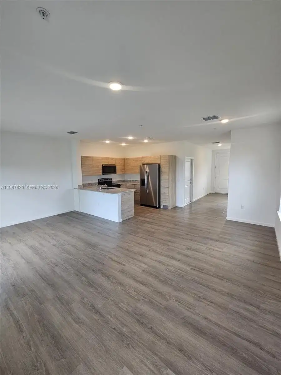 1201 Southstation PL # 101, Orlando FL 32809 photo 5