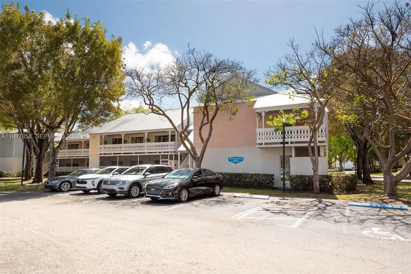 10441 Mahogany Key Cir # 101, Miami FL 33196 photo 3
